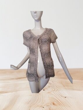 Open-Front Short Sleeve Cardigan in Heather Gray